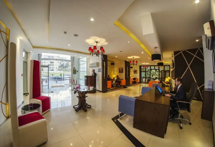 Амман: Meneur Hotel