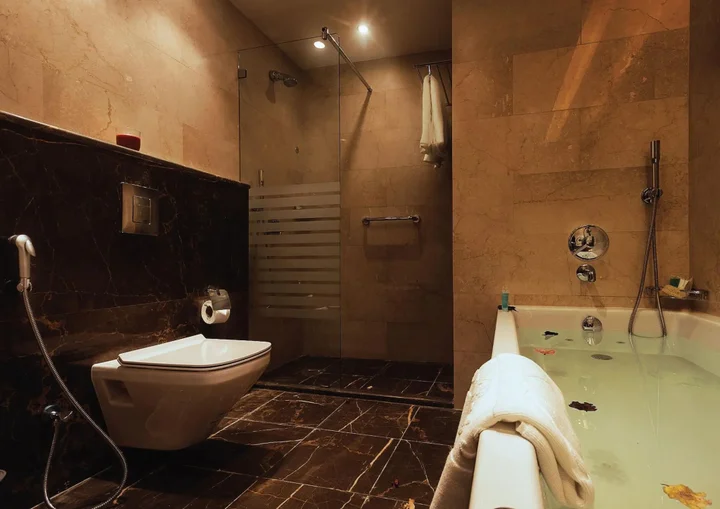 Амман: Seven Roses Hotel