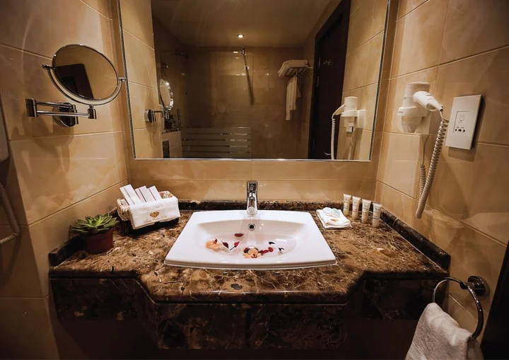 Амман: Seven Roses Hotel