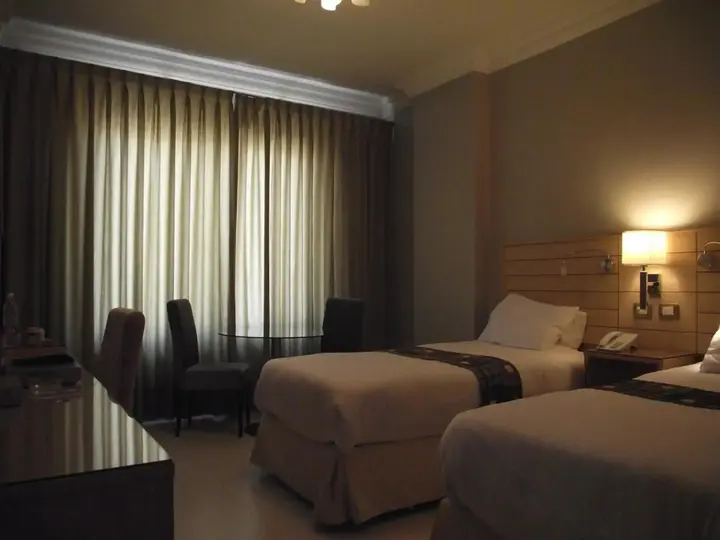 Амман: Crystal Suites