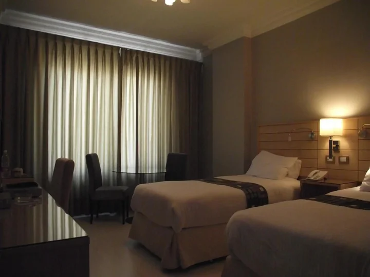 Амман: Crystal Suites