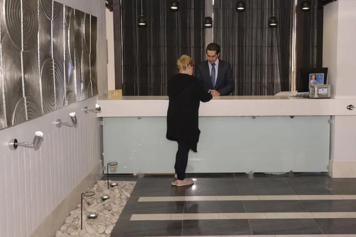 Амман: Crystal Suites