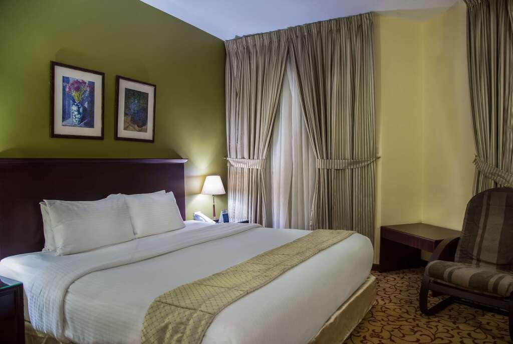 Амман: Days Inn by Wyndham Hotel Suites Amman