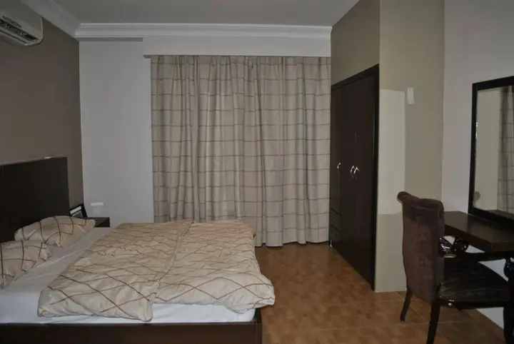 Амман: Al Ballouti Hotel Suites