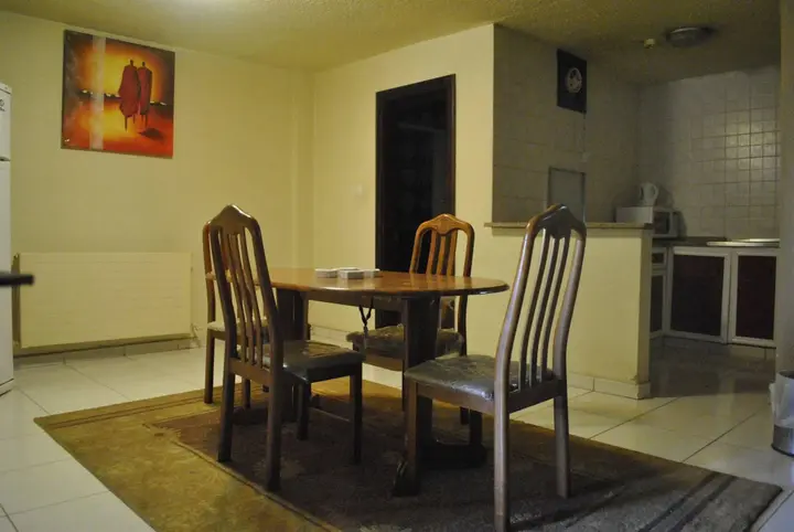 Амман: Al Ballouti Hotel Suites