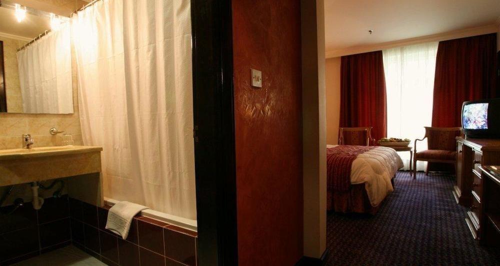 Амман: Imperial Palace Hotel
