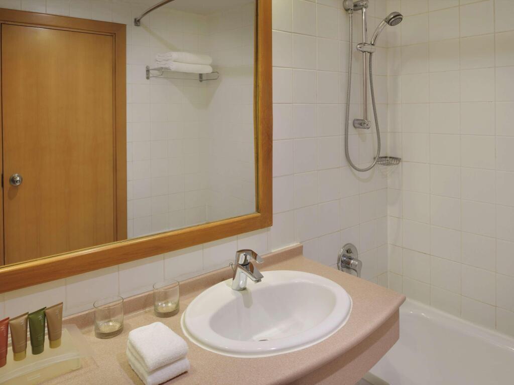Амман: Movenpick Hotel Amman (ex Holiday Inn Amman)