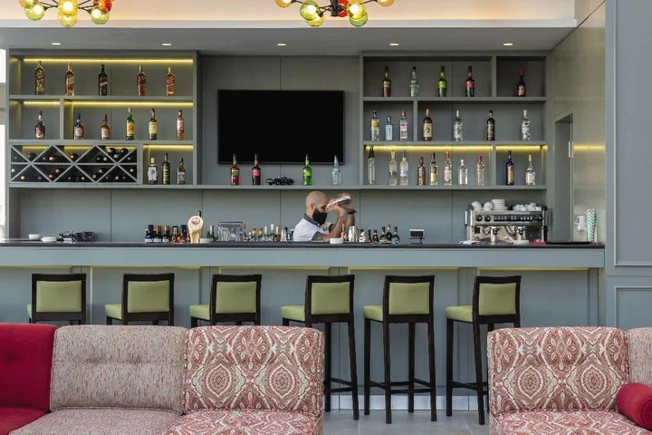 Амман: Movenpick Hotel Amman (ex Holiday Inn Amman)