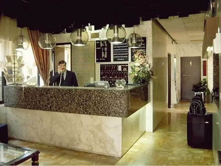 Амман: Darotel