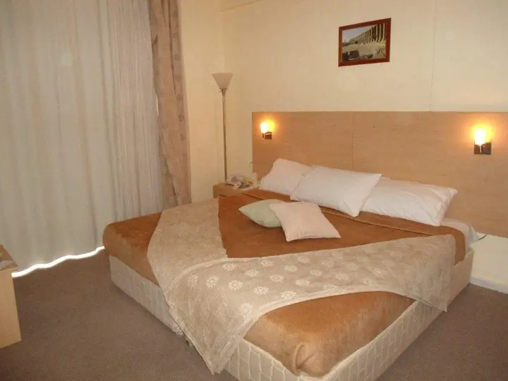 Вади-Муса: Montreal Hotel - Al Shobak