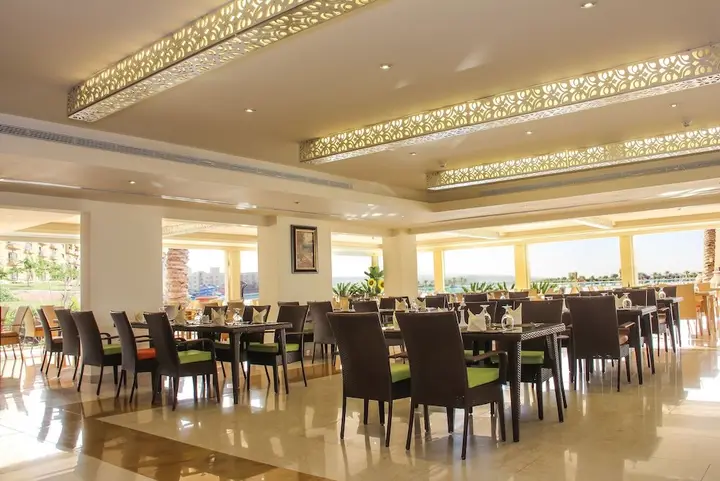 Солт: Lagoon Hotel & Resort