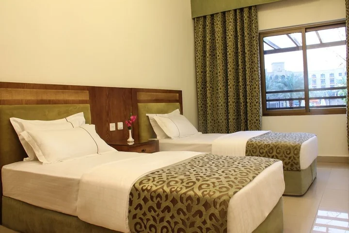 Солт: Lagoon Hotel & Resort