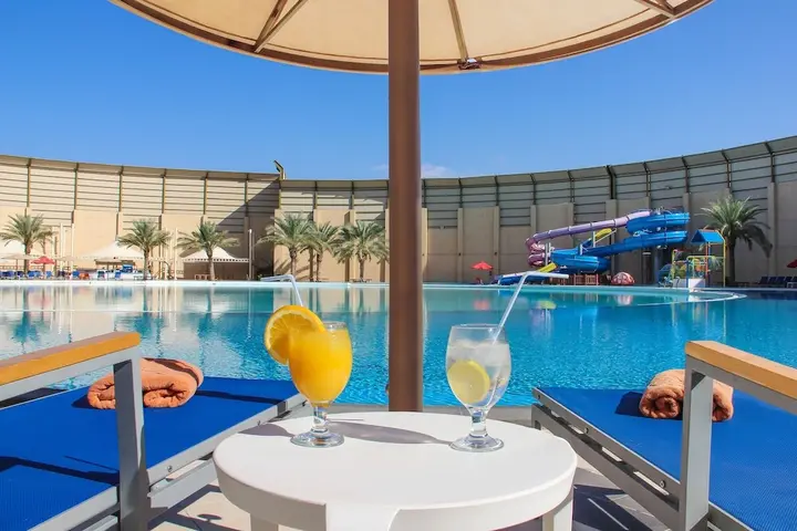 Солт: Lagoon Hotel & Resort
