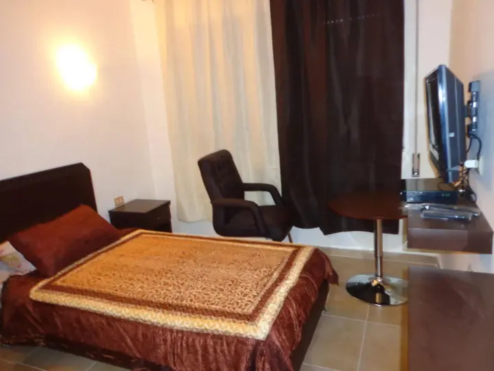 Солт: Al Fawanes Hotel Apartments