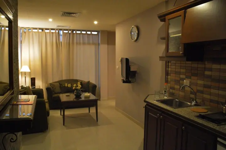Амман: Capri Hotel Suites