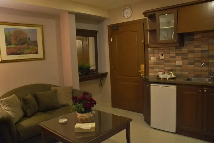 Амман: Capri Hotel Suites