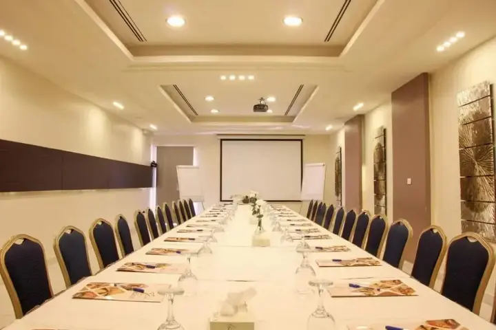 Амман: Capri Hotel Suites