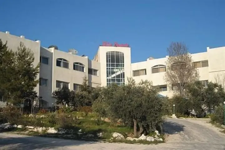 Солт: Olive Branch Hotel