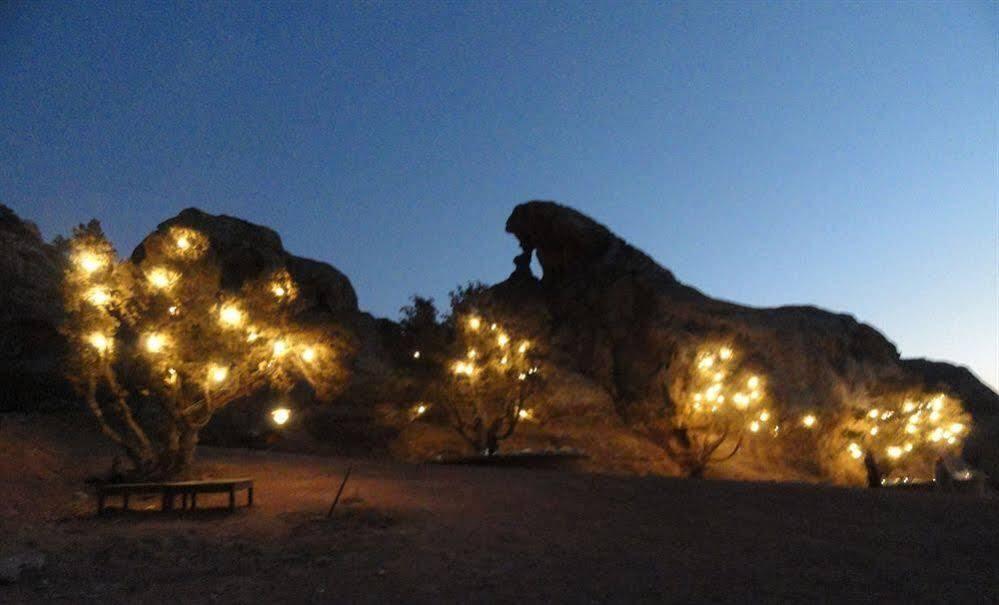 Петра: The Rock Camp