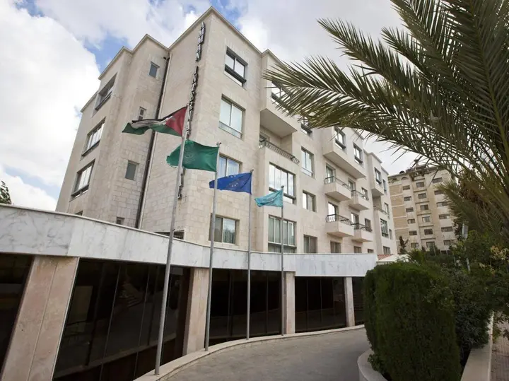 Амман: Amman International