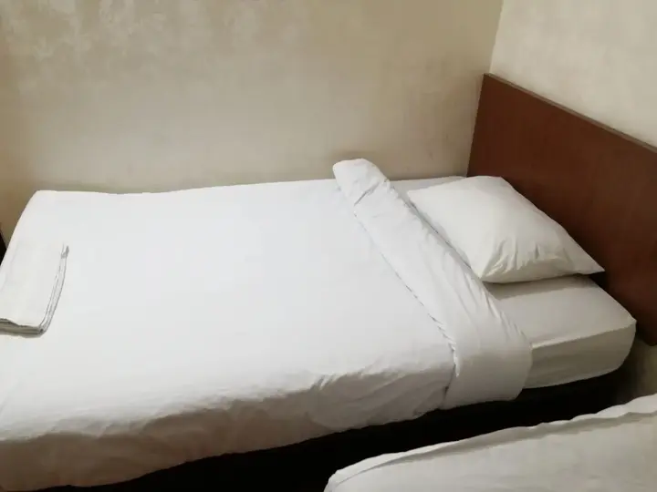 Амман: Al-Houriat Hotel