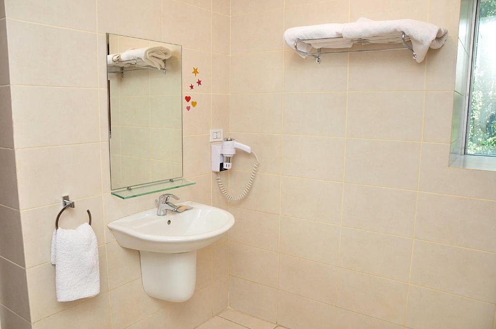 Амман: Bashtamal Hotel Suites