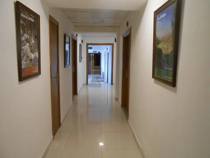 Джараш: Seven Days Hotel