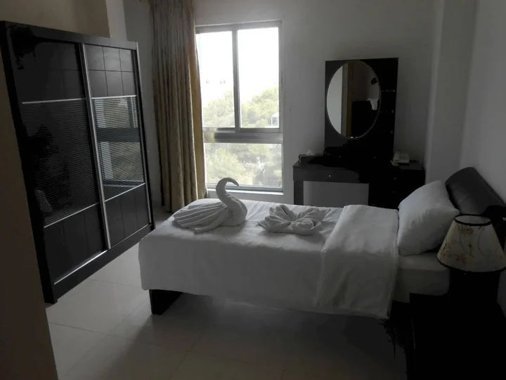 Джараш: Seven Days Hotel