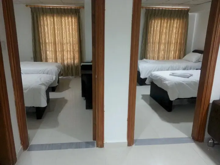 Джараш: Seven Days Hotel