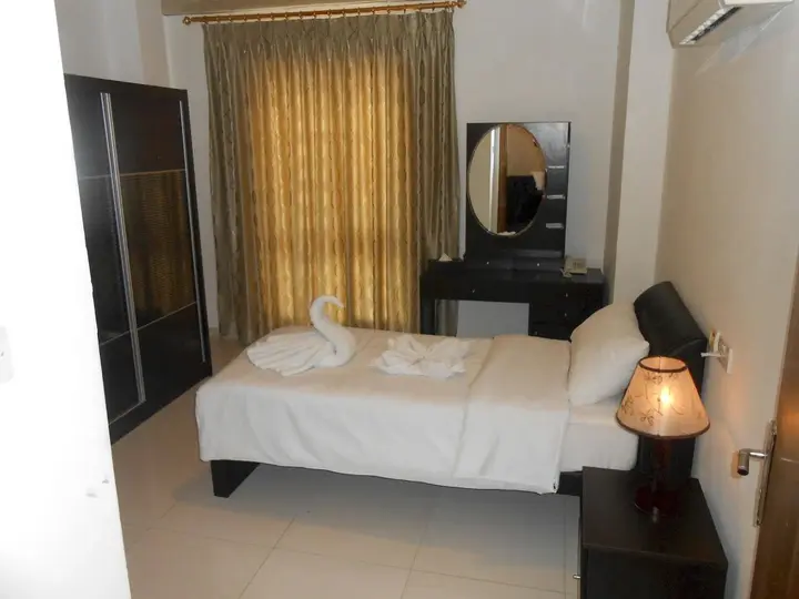 Джараш: Seven Days Hotel