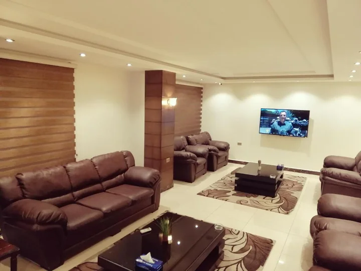 Джараш: Seven Days Hotel