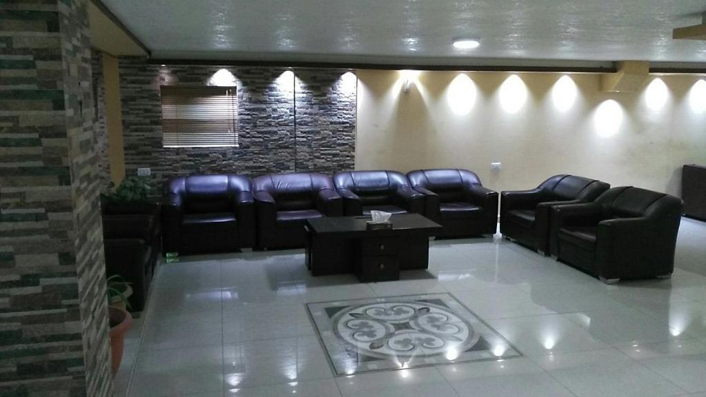 Джараш: Sara Crown Hotel