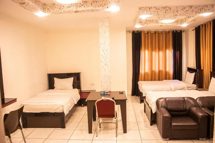 Джараш: Sara Crown Hotel