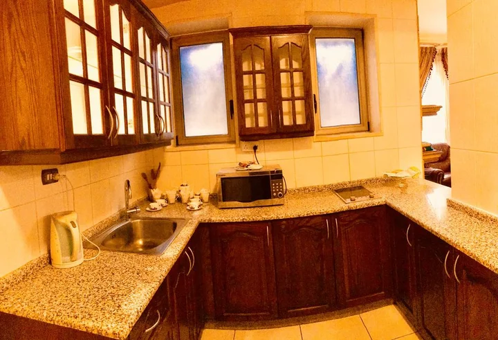 Амман: Jad Hotel Suites