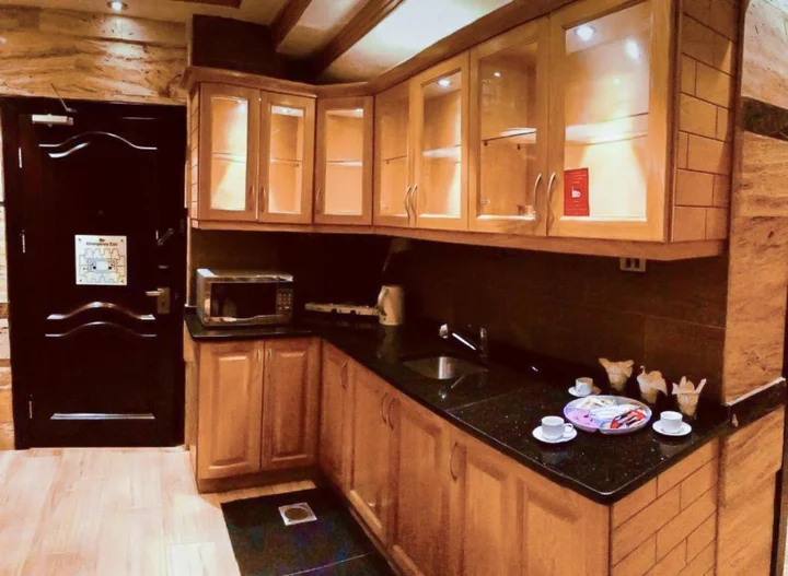 Амман: Jad Hotel Suites