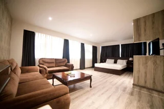 Джараш: Al Joude Hotel