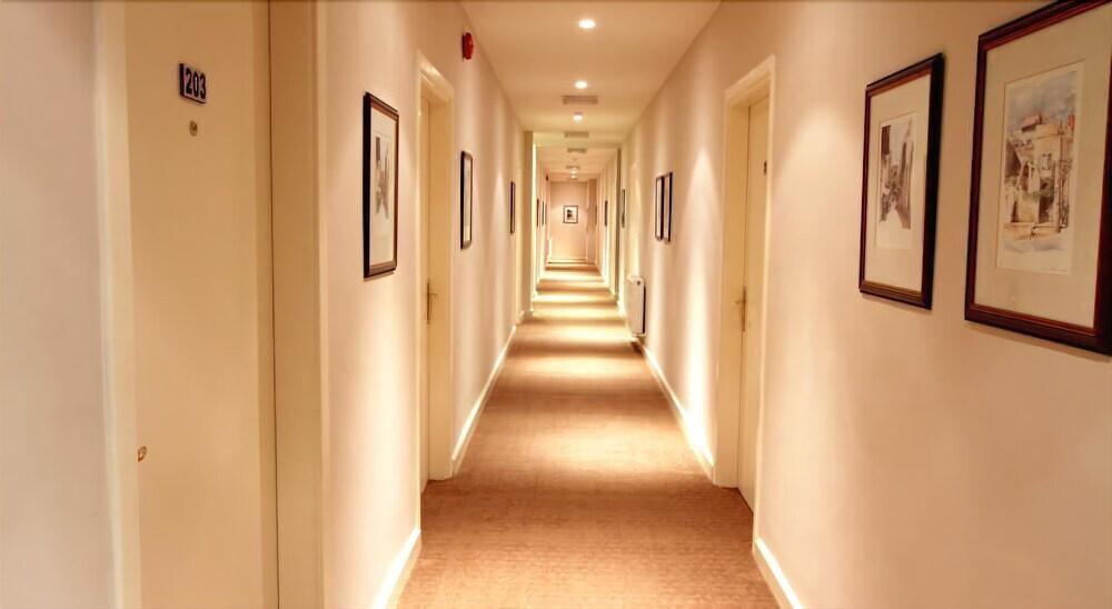Солт: Saltus Hotel