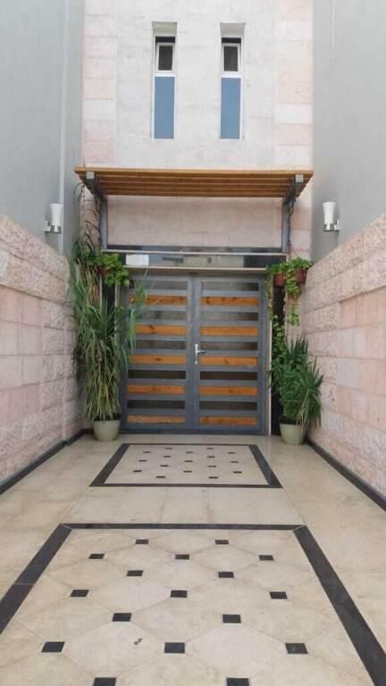 Акаба: Fos'hat Al Aqaba Furnished Apartments