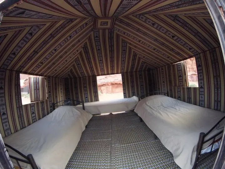 Вади-Рум: Wadi Rum Caravan Camp