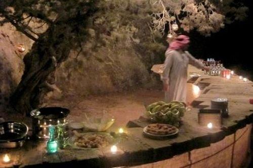 Вади-Муса: The Rock Camp