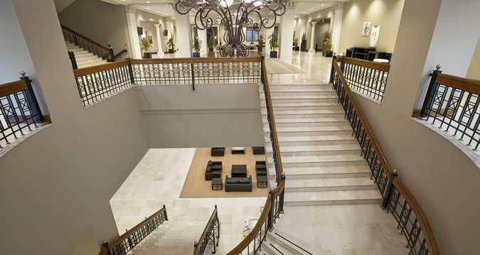 Сувайма: King Hussein bin Talal Convention Centre managed by Hilton
