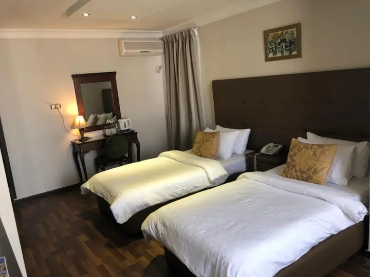 Амман: Gondola Hotel & Suites