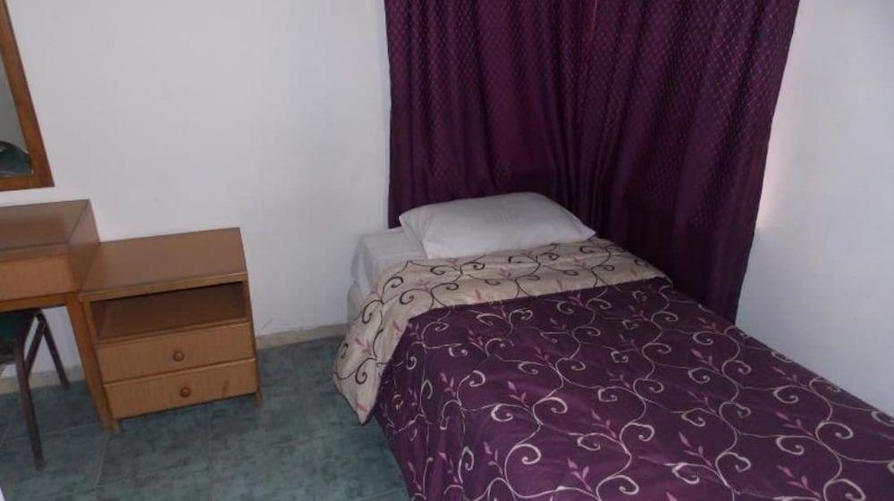 Амман: Razan Hotel