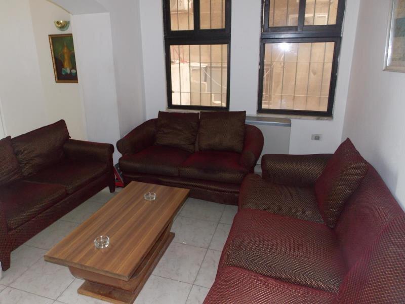 Амман: Razan Hotel