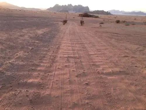 Вади-Рум: Wadi Rum Azzabi Lifestyle Camp