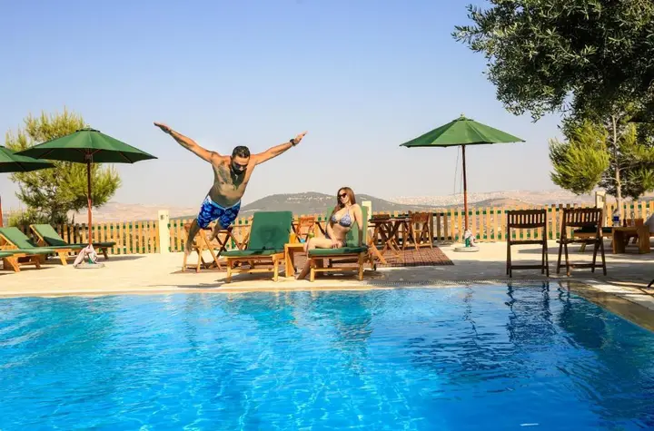 Солт: Mountain Breeze Resort
