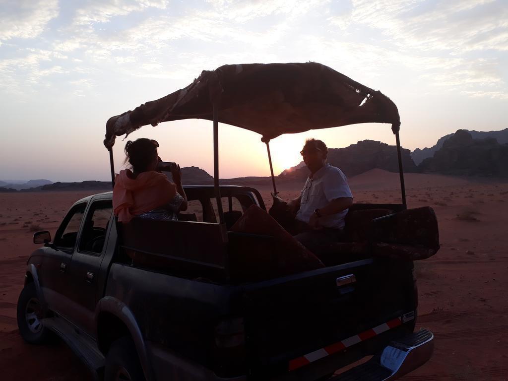 Вади-Рум: Wadi Rum Sky