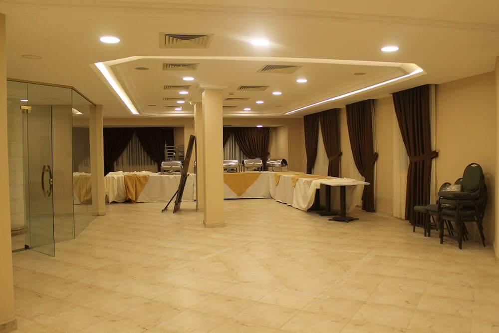 Мадаба: Madaba 1880 Hotel