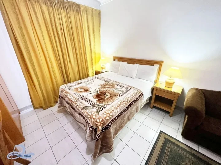 Амман: Delmon Suites