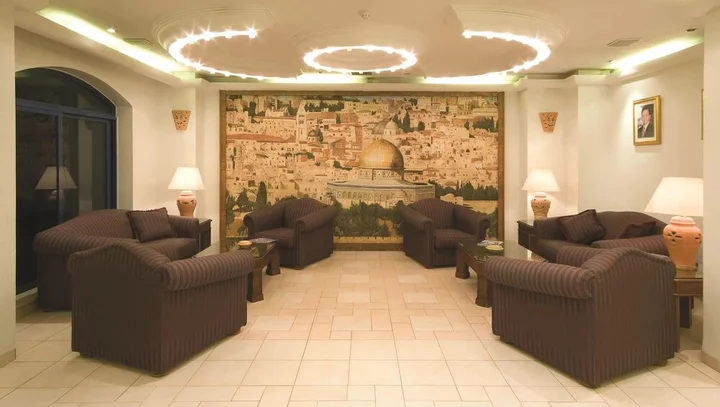 Амман: Delmon Suites